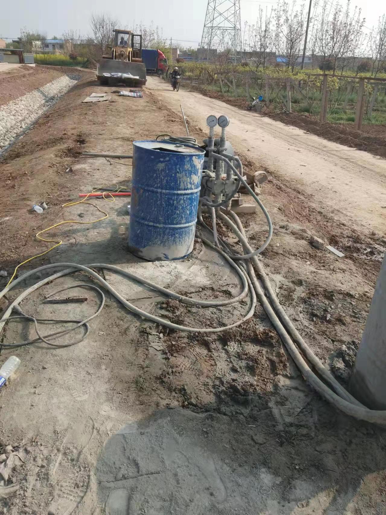 峨蔓镇顶管注浆