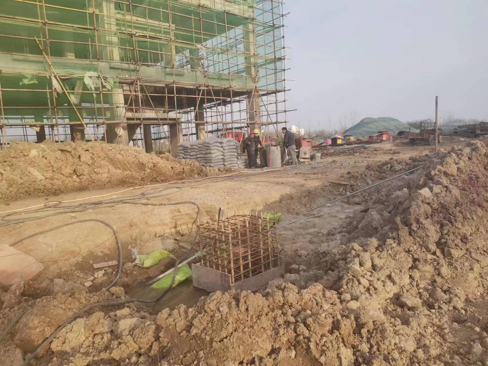 峨蔓镇当桥梁出现裂缝的时候应该及时加固修补